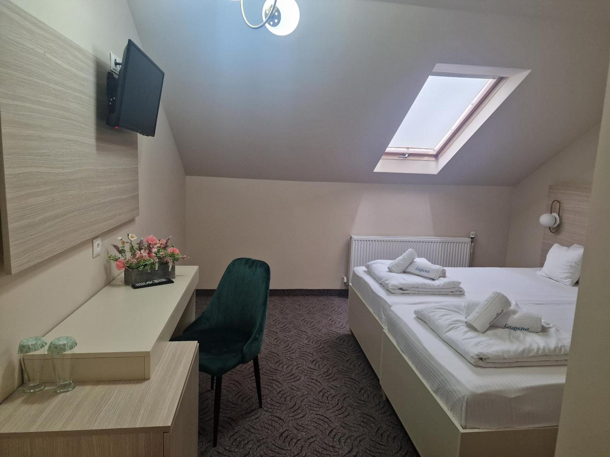 Motel Laguna Beius Eksteriør bilde